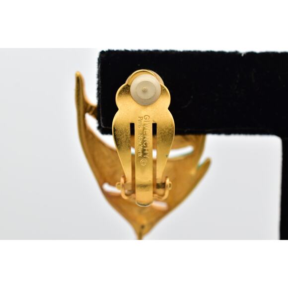 Givenchy Vintage Fish Clip On Earrings Brushed Gold Chunky Signed 1980s BinBF - Picture 11 of 12